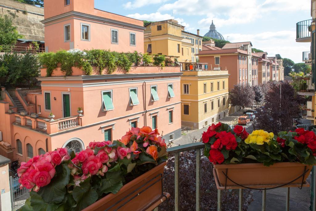 Appartamento La Finestra Su San Pietro Rom Exterior foto