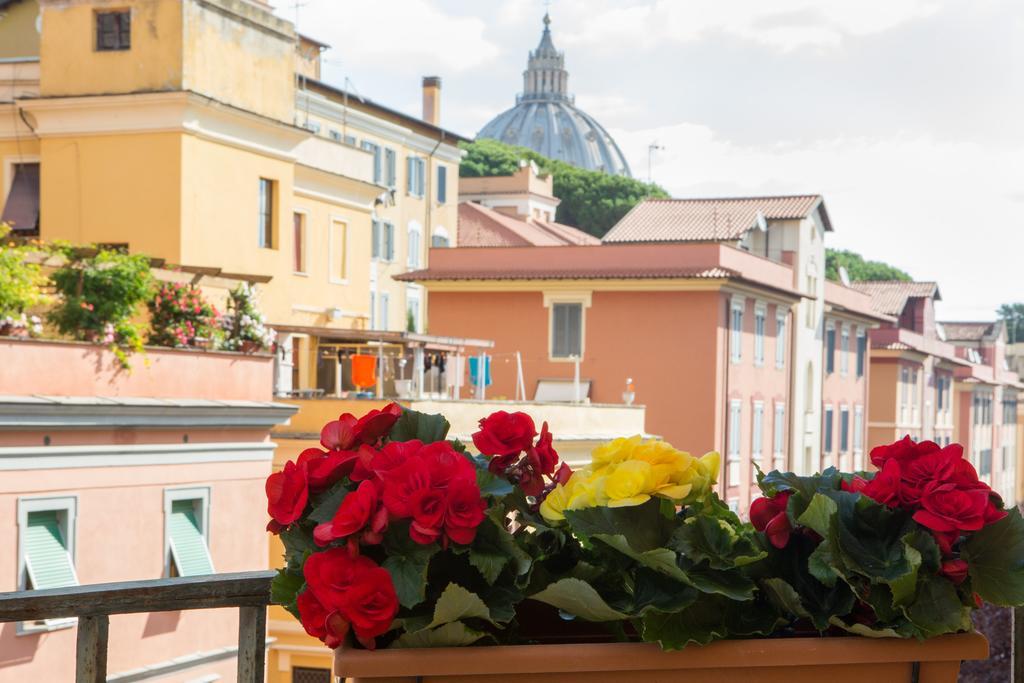 Appartamento La Finestra Su San Pietro Rom Zimmer foto